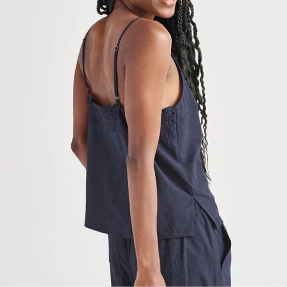 NWT Splendid Eyelet Navy Blue Tank M V Neck Cotton Adjustable Straps Loose Fit - Picture 4 of 14